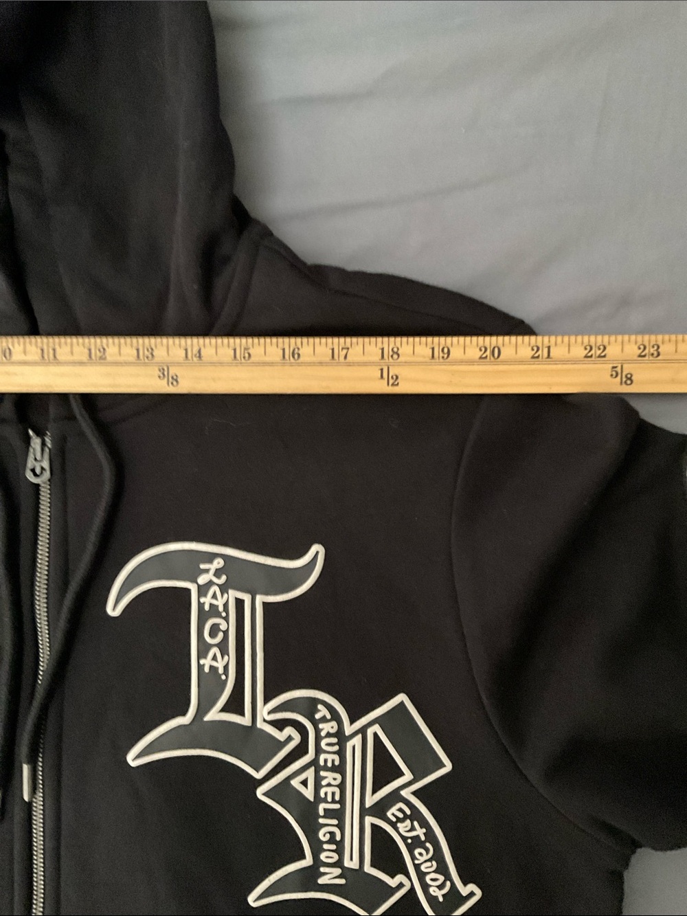 True Religion Men’s Black Graphic Zip-Up Hoodie Size XL - Picture 6 of 7